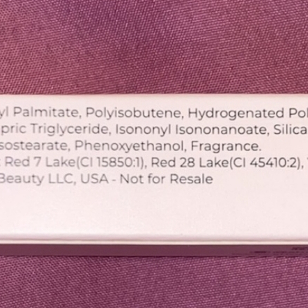 BASIC BEAUTY · SUMMER LIP OIL - Picture 6 of 7
